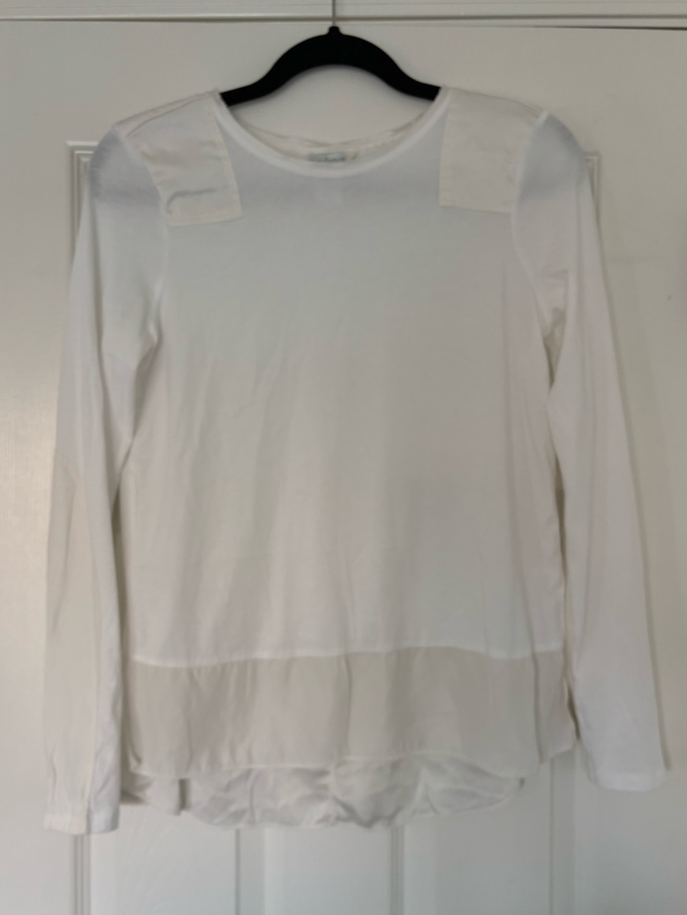 Sundance Women’s White flowy blouse size M